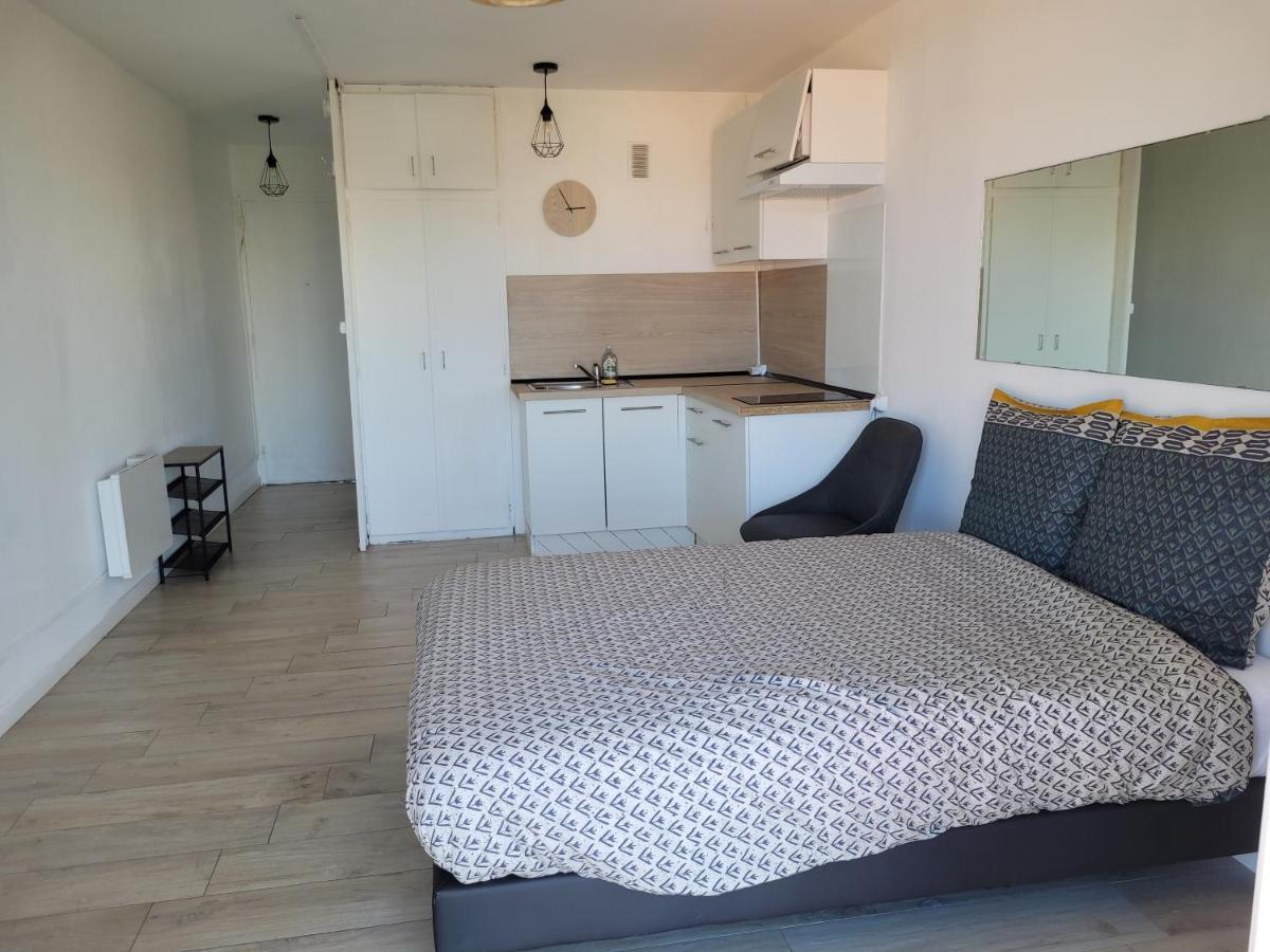 Logement Vue Sur Mer Canet Exterior foto